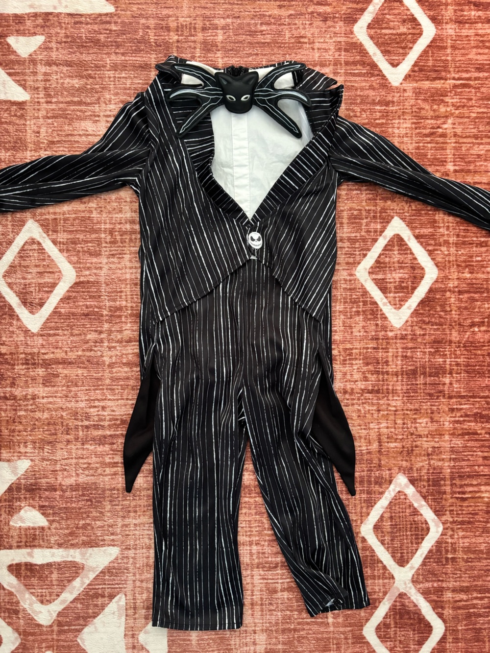 Jack skeleton costume size 3T/4T no mask Halloween